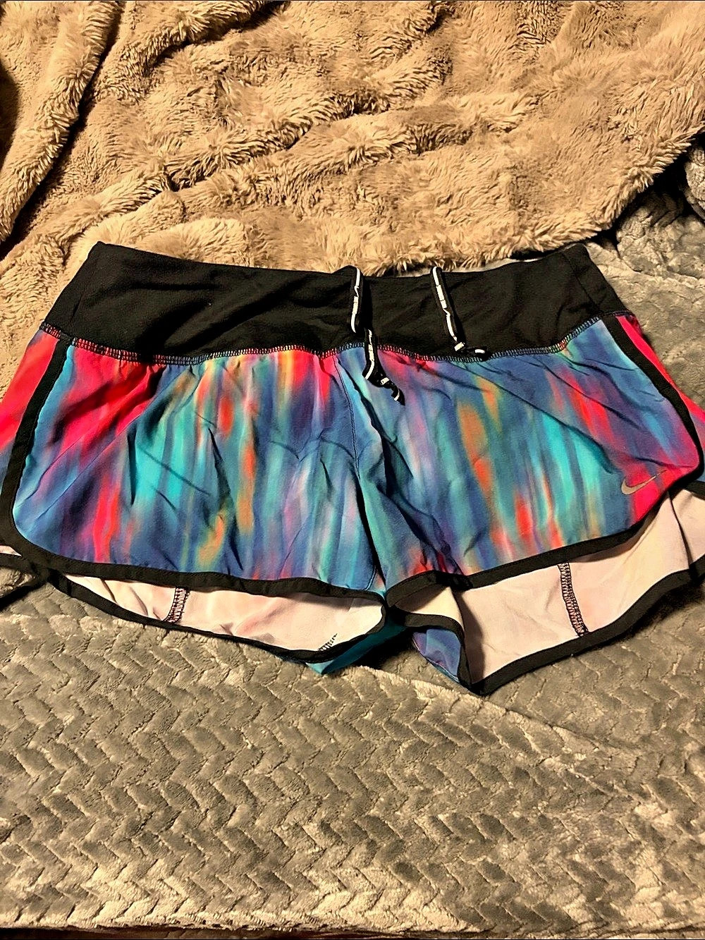 Nike Abstract Athletic Shorts in Blue & Pink Size Small Like New
